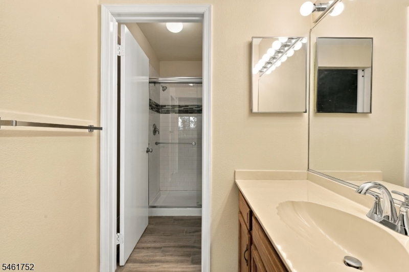 24 Wescott Road Bedminster NJ 07921