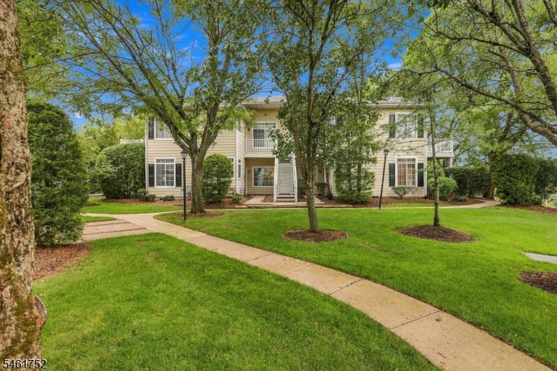 24 Wescott Road Bedminster NJ 07921