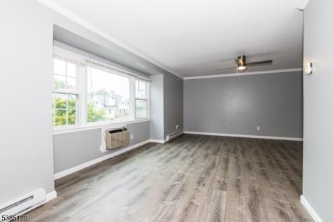 190 Park Street East Orange NJ 07017