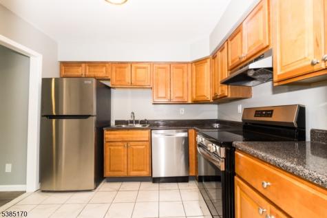 190 Park Street East Orange NJ 07017