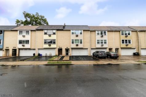 190 Park Street East Orange NJ 07017