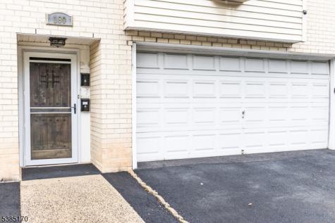 190 Park Street East Orange NJ 07017