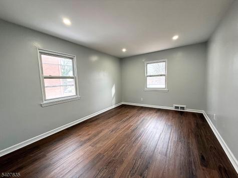 168 Tuxedo Parkway Newark NJ 07106