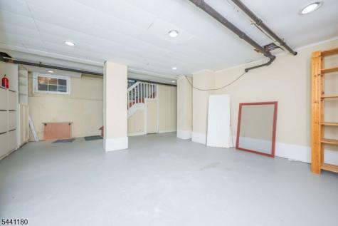 42 Gates Avenue Montclair NJ 07042