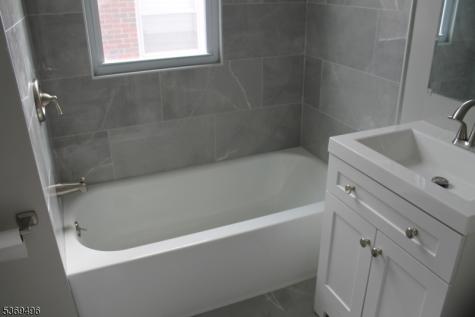 67 Edgar Street Carteret NJ 07008