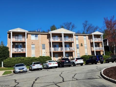 148 Vista Drive Hanover NJ 07927