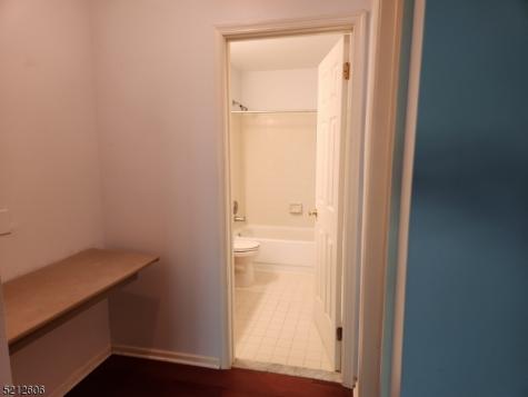 148 Vista Drive Hanover NJ 07927