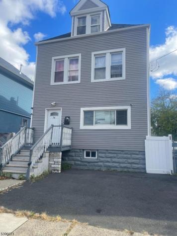 36 Augusta Street Irvington NJ 07111