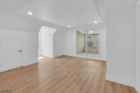 44 Farley Avenue Newark NJ 07108