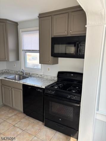 302 Buffalo Avenue Paterson NJ 07503