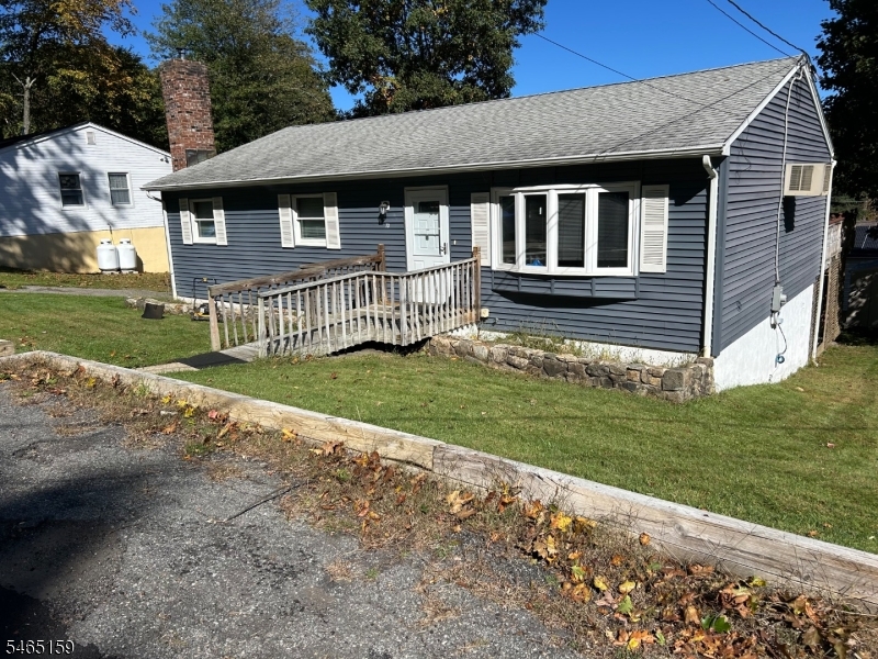 73 Elba Avenue Hopatcong NJ 07843