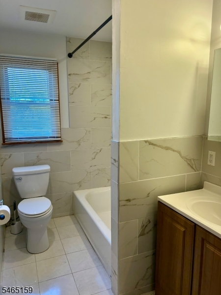 73 Elba Avenue Hopatcong NJ 07843