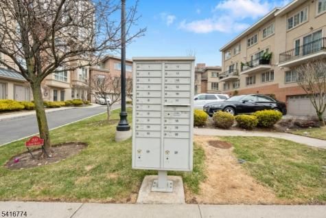 200 Laird Avenue-c2101 Cliffside Park NJ 07010