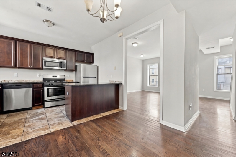 112 Bruen Street Newark NJ 07105