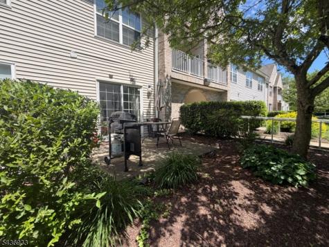 10 Parkside Court Wayne NJ 07470