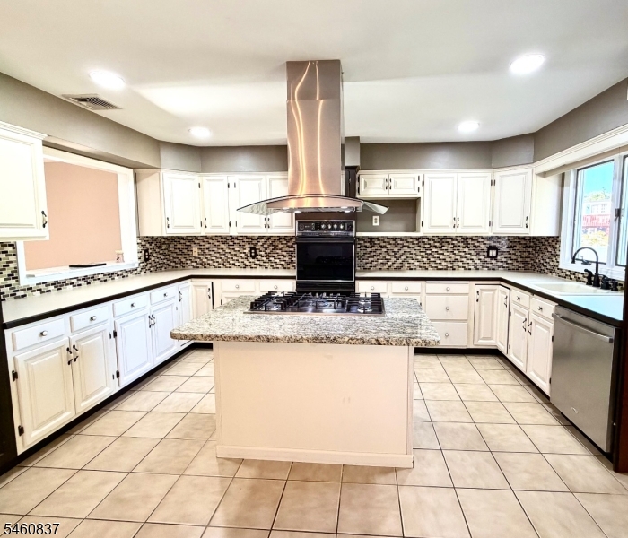 827 Savitt Place Union NJ 07083