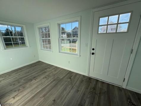 4 Whitehouse Avenue Readington NJ 08889