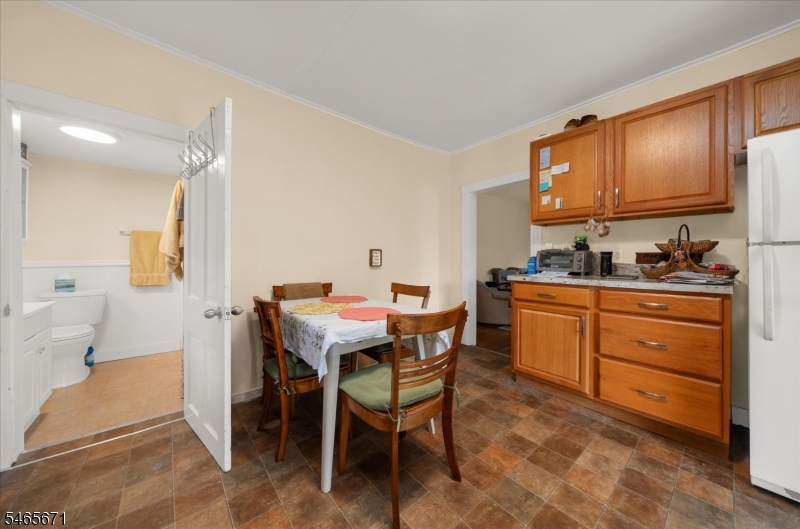 9 Hoffman Road Clinton NJ 08833