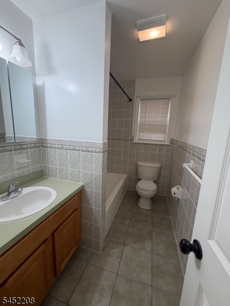 246 N 10th Street Newark NJ 07107