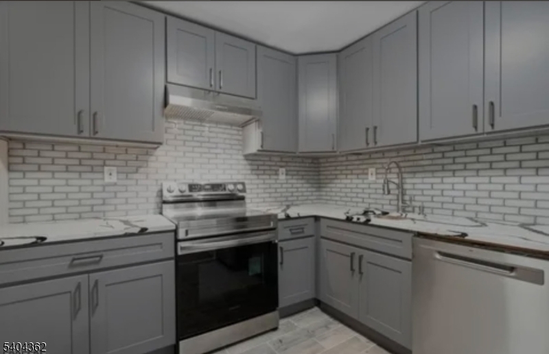 188 Park Street East Orange NJ 07017