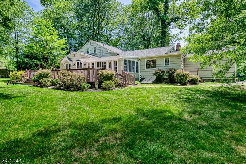 31 Shephard Way Bernards NJ 07920