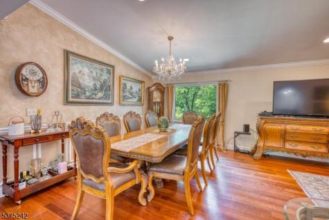 31 Shephard Way Bernards NJ 07920