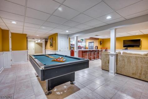 31 Shephard Way Bernards NJ 07920