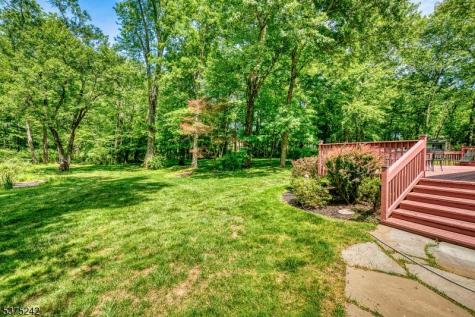 31 Shephard Way Bernards NJ 07920