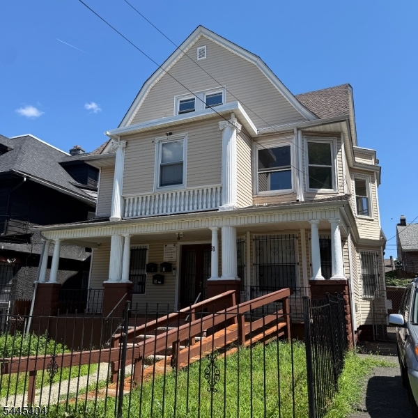 61 Mapes Avenue Newark NJ 07112