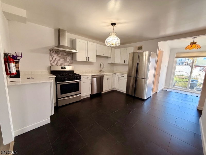 63 Garrison Street Newark NJ 07105