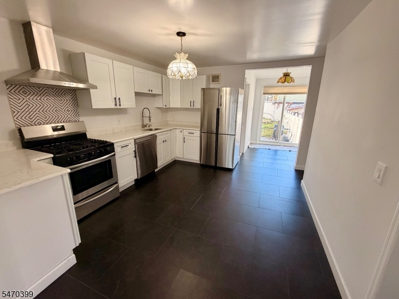 63 Garrison Street Newark NJ 07105
