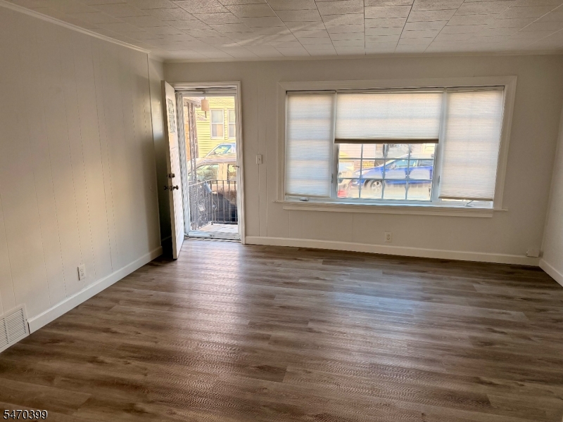 63 Garrison Street Newark NJ 07105