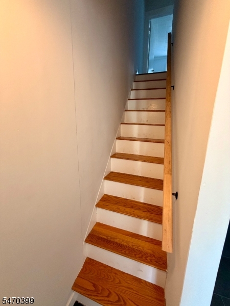 63 Garrison Street Newark NJ 07105