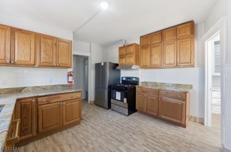 15 E Highland Avenue East Orange NJ 07018
