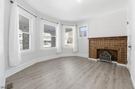 15 E Highland Avenue East Orange NJ 07018