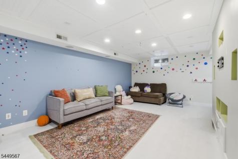 1 Argyle Road Montclair NJ 07043