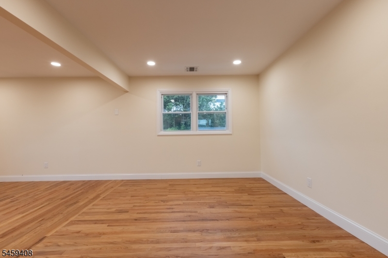375 Broad Street Carlstadt NJ 07072