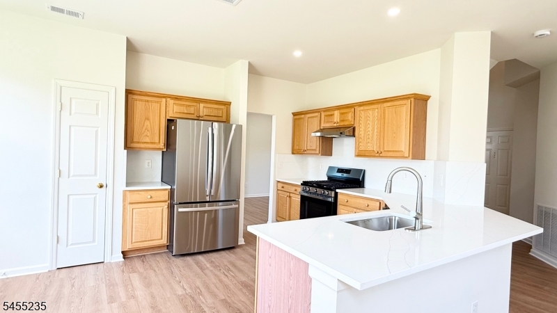 6 Joanne Court Bridgewater NJ 08807