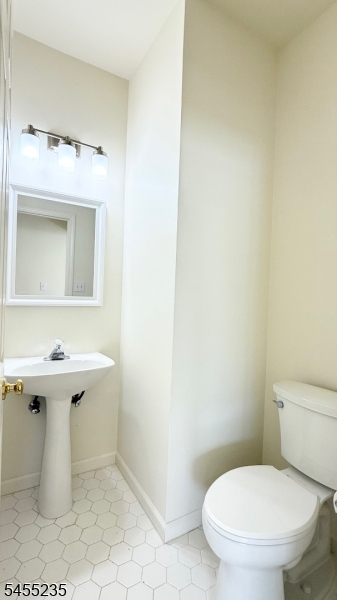6 Joanne Court Bridgewater NJ 08807