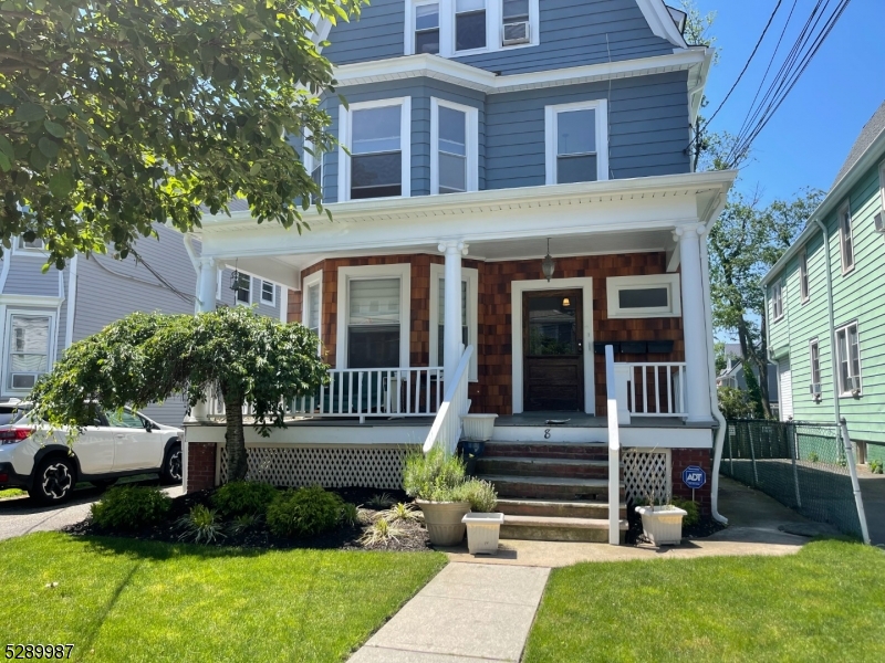 8 Swaine Place West Orange NJ 07052