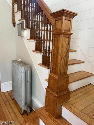 8 Swaine Place West Orange NJ 07052