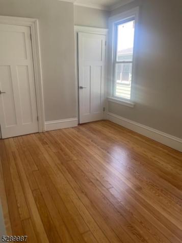 8 Swaine Place West Orange NJ 07052