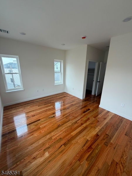 28 Parkhurst Street Newark NJ 07114