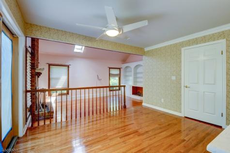 18 Strawberry Lane Morris NJ 07960