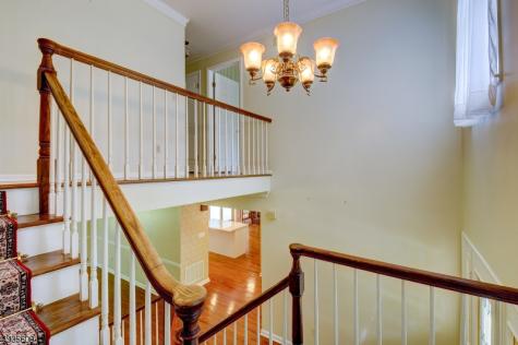 18 Strawberry Lane Morris NJ 07960