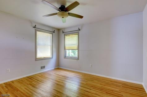 18 Strawberry Lane Morris NJ 07960