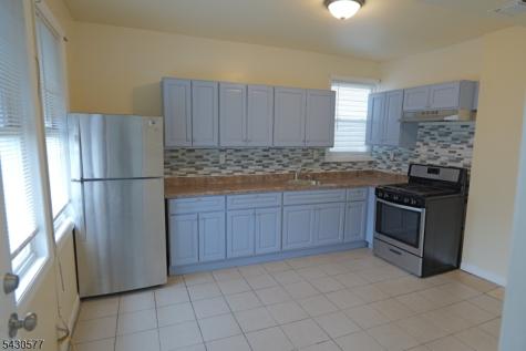 84 Scheerer Avenue Newark NJ 07112