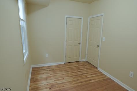 84 Scheerer Avenue Newark NJ 07112