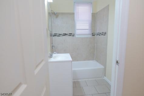 84 Scheerer Avenue Newark NJ 07112