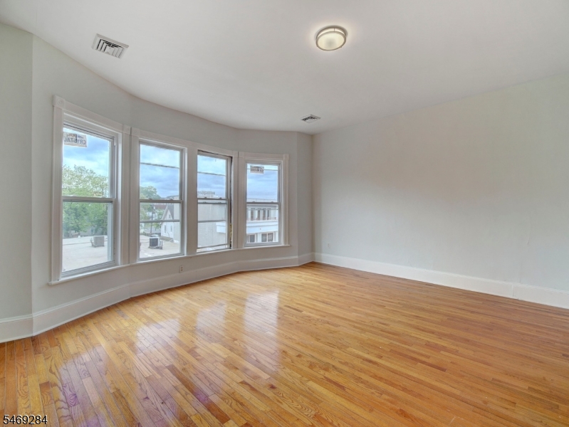 26 Division Street Somerville NJ 08876